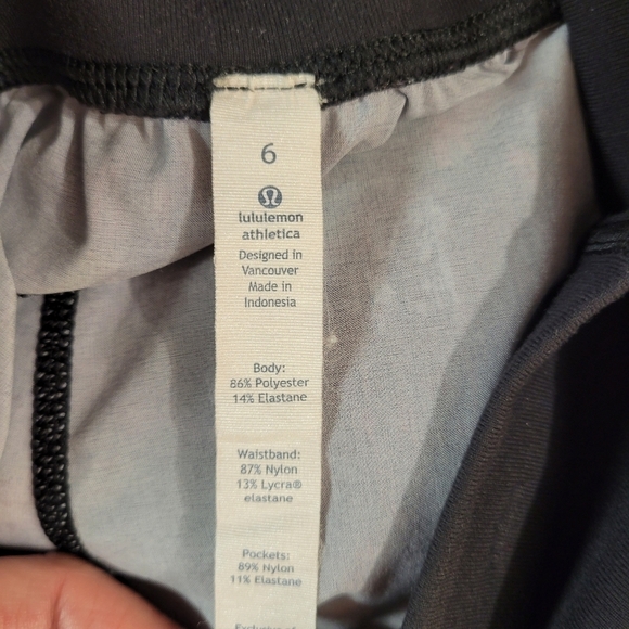 Lululemon Tranquil Kara Blossom Multi/Black High Waisted Crop Pants - Picture 7 of 7